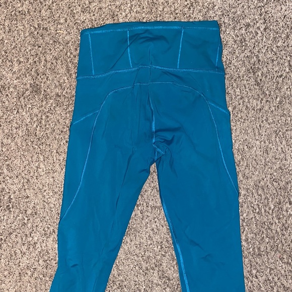 Lululemon legging - Picture 5 of 5